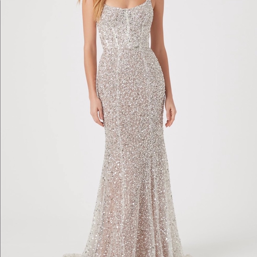 Chosen by Day one muse *look alike*